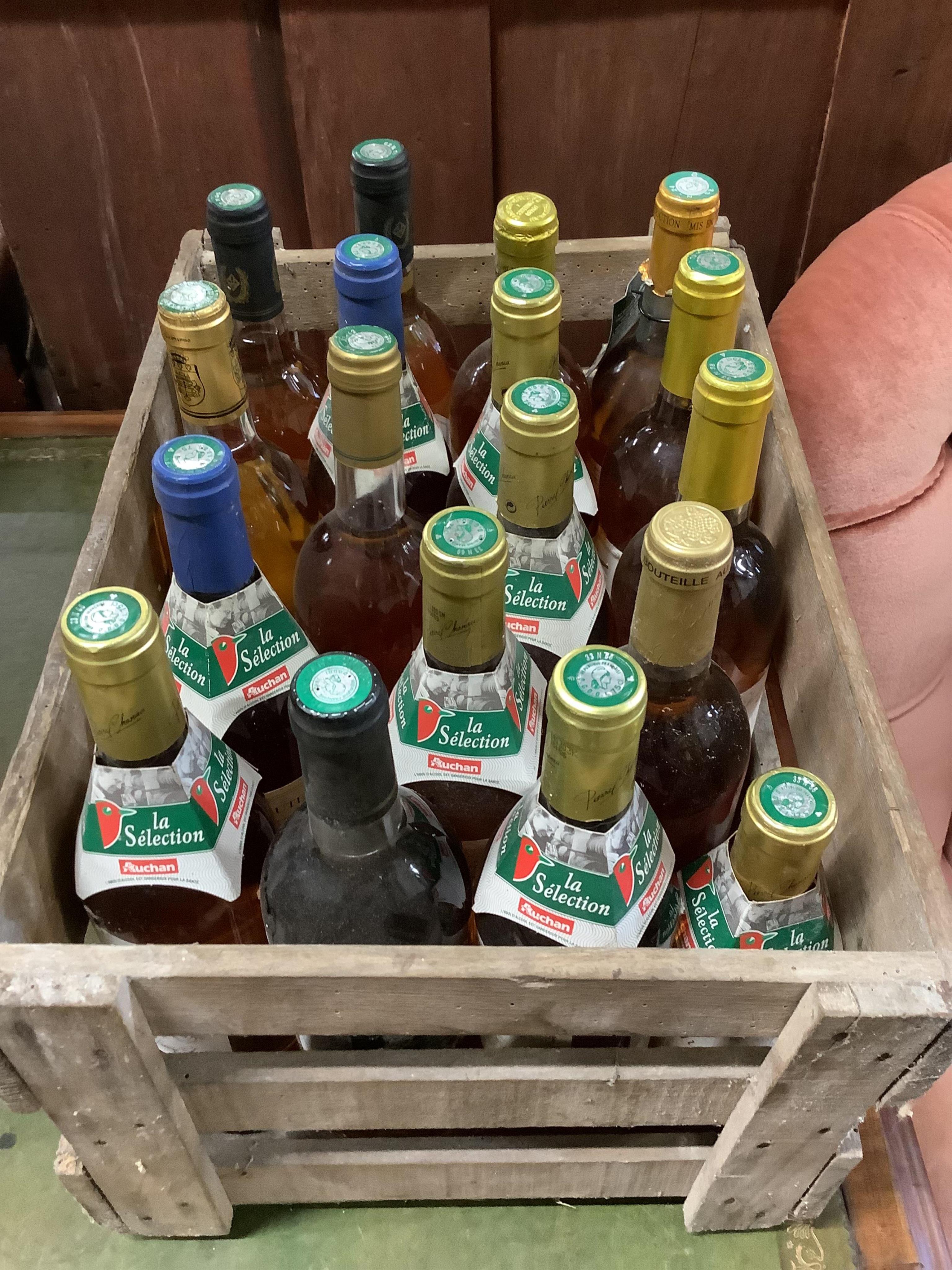 Twenty nine bottles of assorted Sauternes
